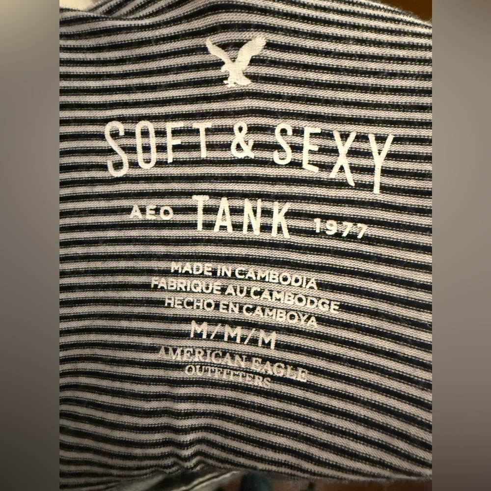 American Eagle Soft & Sexy Striped Halter Tank Top – Size M - Picture 4 of 6
